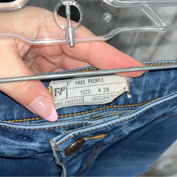 Free People Float On Flare Jeans High Rise Medium Wash Bell Bottom Size 28 - Picture 7 of 7